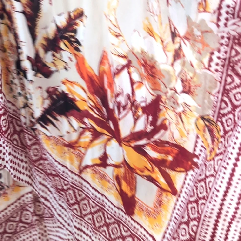 Vince Camuto Cream and Orange Shrug/Kimono One Size Fits Most NWTG